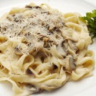 Феттучине с грибным соусом Фото