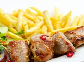 Шашлык из свинины + фри - Фото