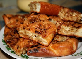 Пирог с курицей и грибами - Фото