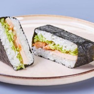 Онигири с Курицей Фото