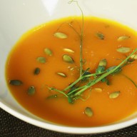 Суп-крем из тыквы со сливками, семечками Фото