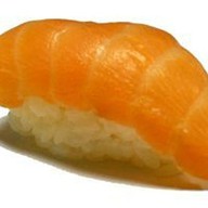 Суши с копчёным лососем Фото
