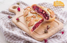 Венский пирог с вишней и грушей - Фото