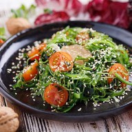 Салат с водорослями чукка Фото