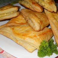 Хачапури с сыром (слоеное) Фото