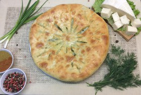 Пирог с сыром и зеленым луком - Фото