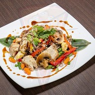Соба с курицей Фото