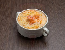 Крем-суп с лососем и креветками - Фото