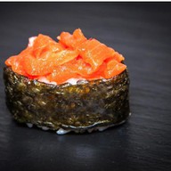 Суши запеченный лосось Фото
