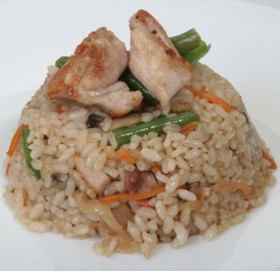 Рис с курицей и овощами - Фото