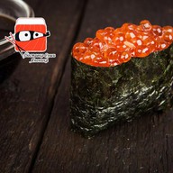 Икура (гункан с икрой лосося) Фото