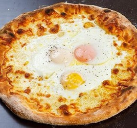 Пицца хачапури с яйцом - Фото