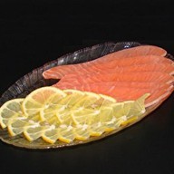 Малосоленая семга с лимоном Фото