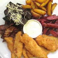 Тарелка к пиву Фото