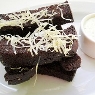 Чесночные гренки из ржаного хлеба Фото