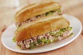 Сендвич с салатом в ассортименте - Фото