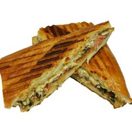 Кубинский сэндвич с курицей и беконом Фото