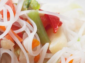 Рисовая лапша с овощами - Фото