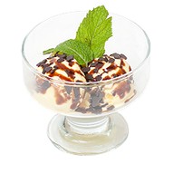 Мороженое ванильное с шоколадом Фото