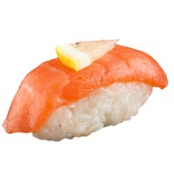 Суши с копченым лососем Фото