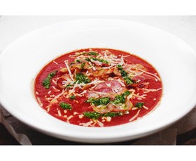 Пряный томатный суп с беконом - Фото