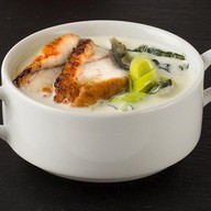 Сливочный суп с угрем Фото