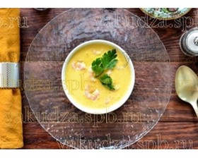 Кукурузный крем-суп с креветками - Фото