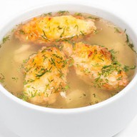 Суп куриный с кнелями Фото