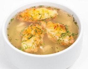 Суп куриный с кнелями - Фото