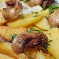Картофель с грибами Фото
