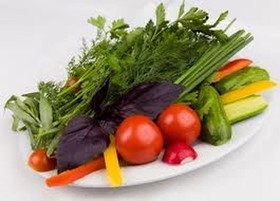 Свежие овощи с зеленью - Фото