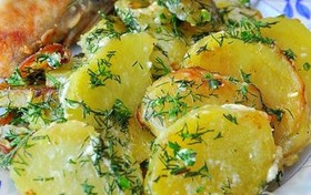 Жареный картофель в сливках - Фото
