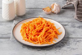 Морковь с чесноком (грецкий орех, сыр) - Фото