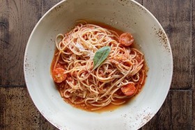 Спагетти помодоро - Фото