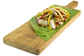 Жареный удон с овощами в фирменном соусе - Фото