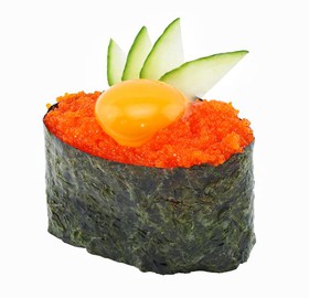 Суши с тобико и перепелиным яйцом - Фото