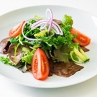 Салат с телятиной-гриль Фото