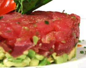 Тартар из тунца и авокадо - Фото