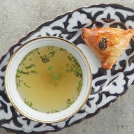 Бульон с самсой Фото