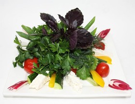 Овощи, сыр, зелень - Фото