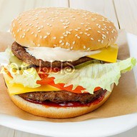 Даблбургер с котлетами из говядины Фото