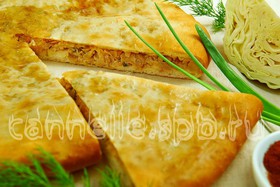 Осетинский пирог с капустой и луком - Фото