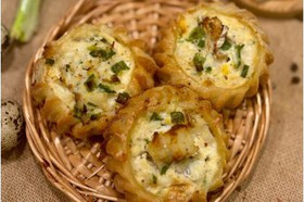 С треской, яйцом и зеленым луком 8шт - Фото