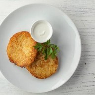 Драники картофельные со сметаной Фото