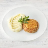 Ватрушка мясная с пюре Фото