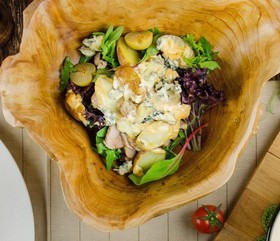 Теплый салат из индейки с дор блю - Фото