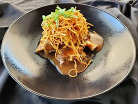 Томленые говяжьи рёбра с паем - Фото