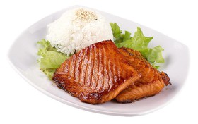 Стейк из лосося с рисом - Фото