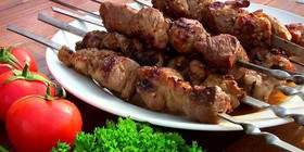 1 кг шашлыка из свиной шеи - Фото