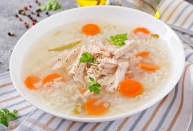 Суп куриный с рисом - Фото
